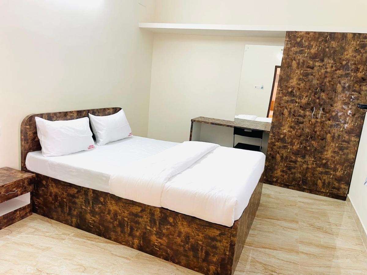 Lsr Service Apartments Tirupati Dış mekan fotoğraf