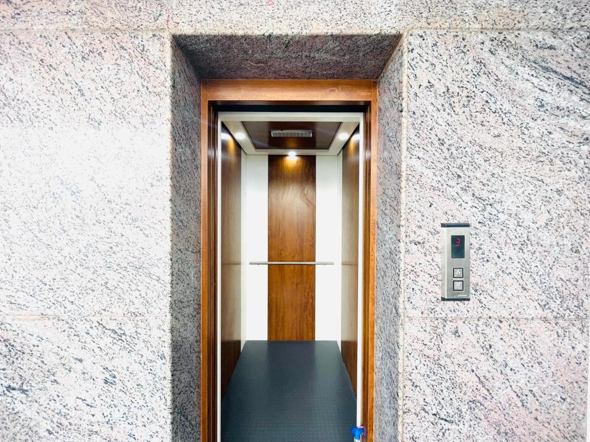 Lsr Service Apartments Tirupati Dış mekan fotoğraf